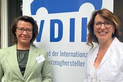 Dr. Claudia Conen und Imelda Labbe